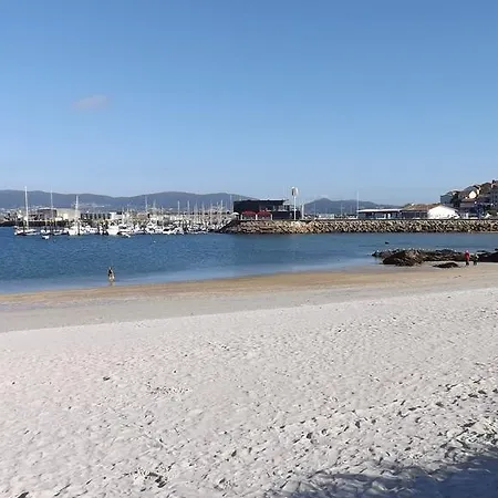 Apartamento La Marina Apartment